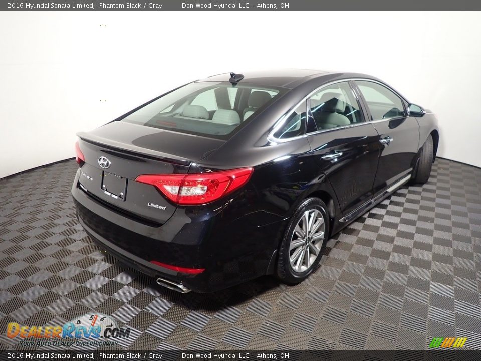 2016 Hyundai Sonata Limited Phantom Black / Gray Photo #17