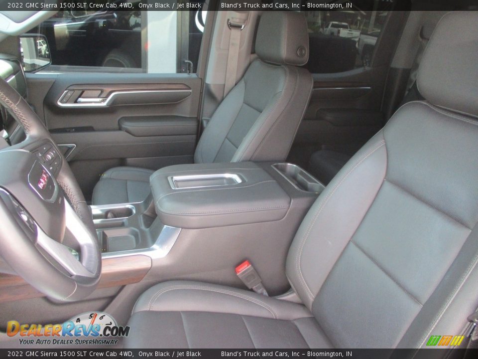 Front Seat of 2022 GMC Sierra 1500 SLT Crew Cab 4WD Photo #7