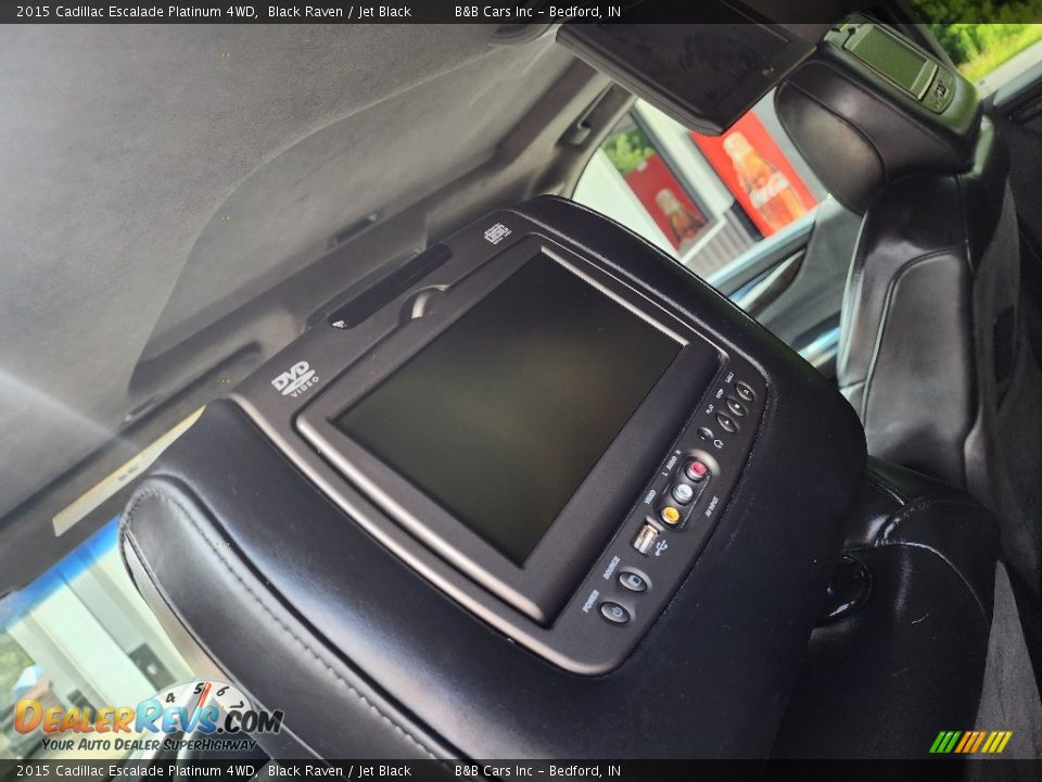 Entertainment System of 2015 Cadillac Escalade Platinum 4WD Photo #22