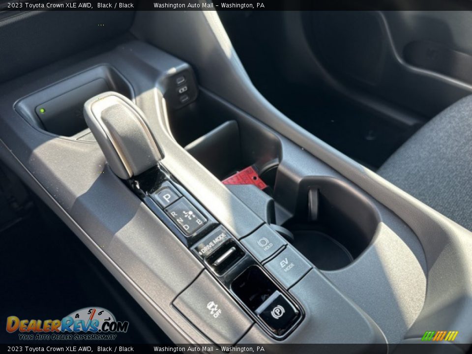 2023 Toyota Crown XLE AWD Shifter Photo #12