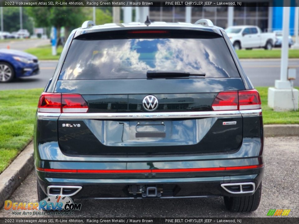 2022 Volkswagen Atlas SEL R-Line 4Motion Racing Green Metallic / Mauro Brown Photo #4