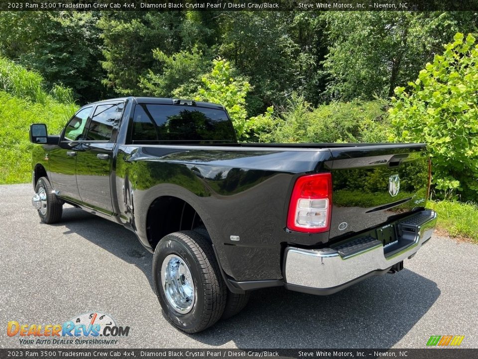 2023 Ram 3500 Tradesman Crew Cab 4x4 Diamond Black Crystal Pearl / Diesel Gray/Black Photo #9