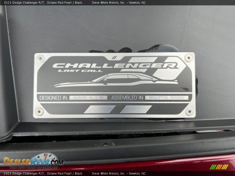 2023 Dodge Challenger R/T Logo Photo #10