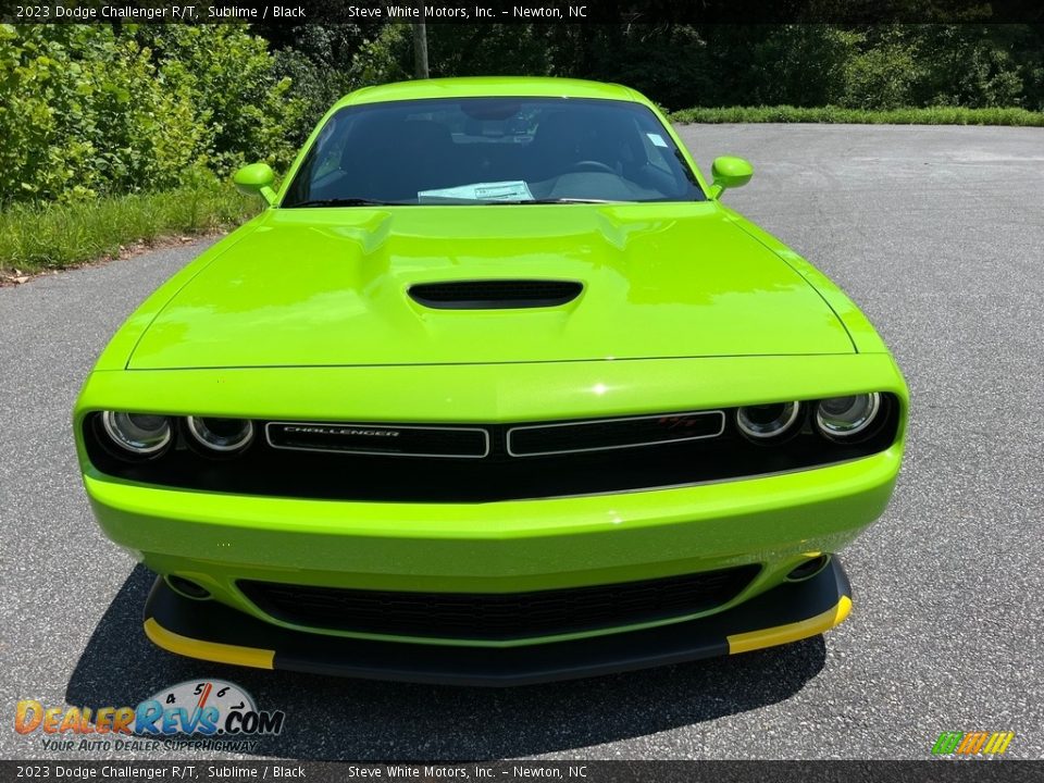 2023 Dodge Challenger R/T Sublime / Black Photo #3