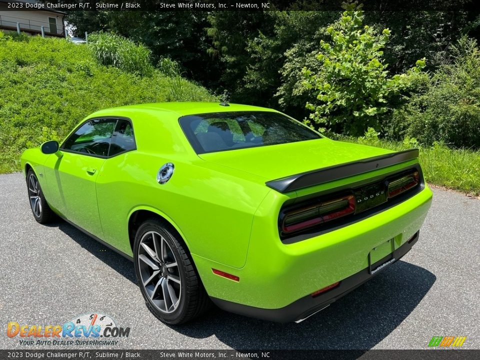 2023 Dodge Challenger R/T Sublime / Black Photo #8