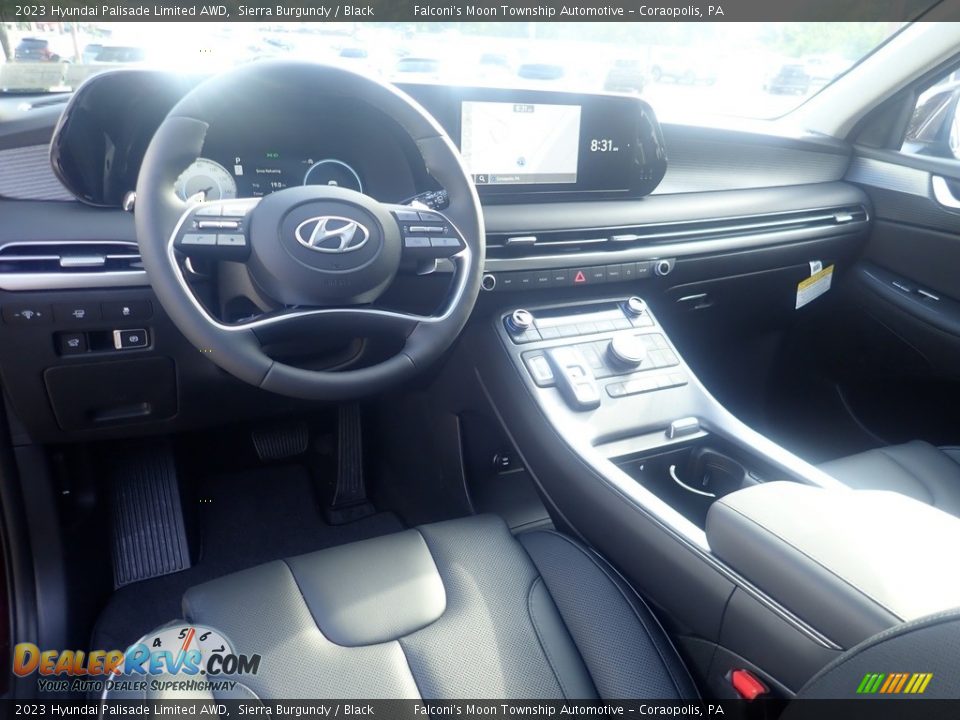 Dashboard of 2023 Hyundai Palisade Limited AWD Photo #12