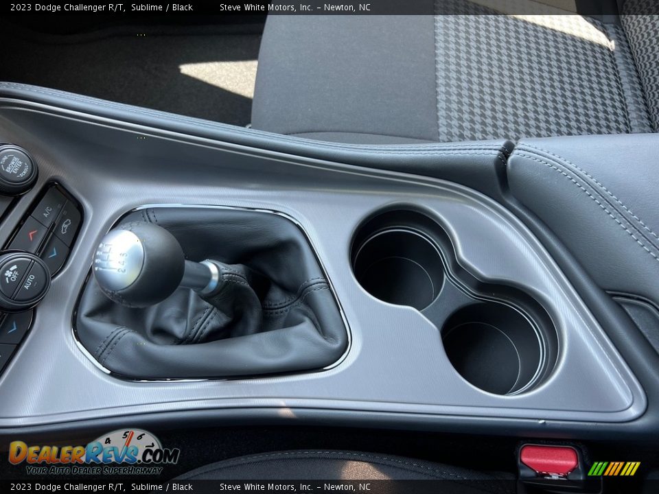 2023 Dodge Challenger R/T Shifter Photo #23