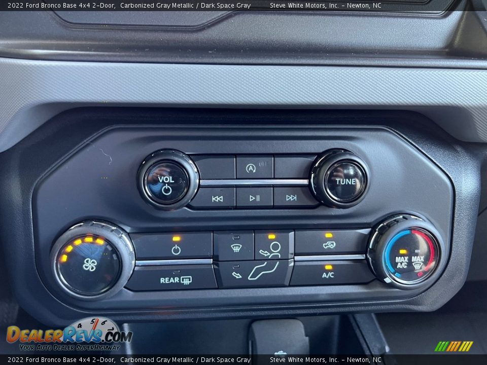 Controls of 2022 Ford Bronco Base 4x4 2-Door Photo #20