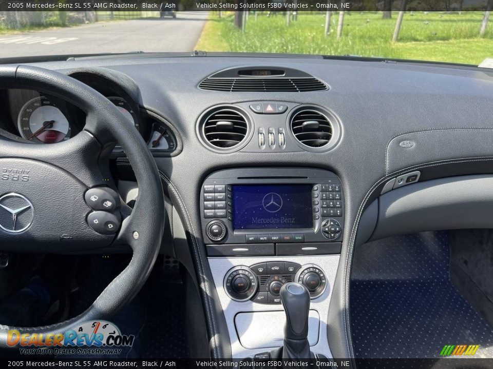 Dashboard of 2005 Mercedes-Benz SL 55 AMG Roadster Photo #7