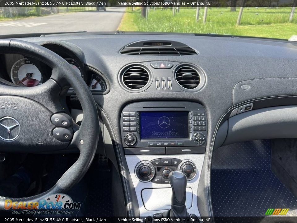 Dashboard of 2005 Mercedes-Benz SL 55 AMG Roadster Photo #7