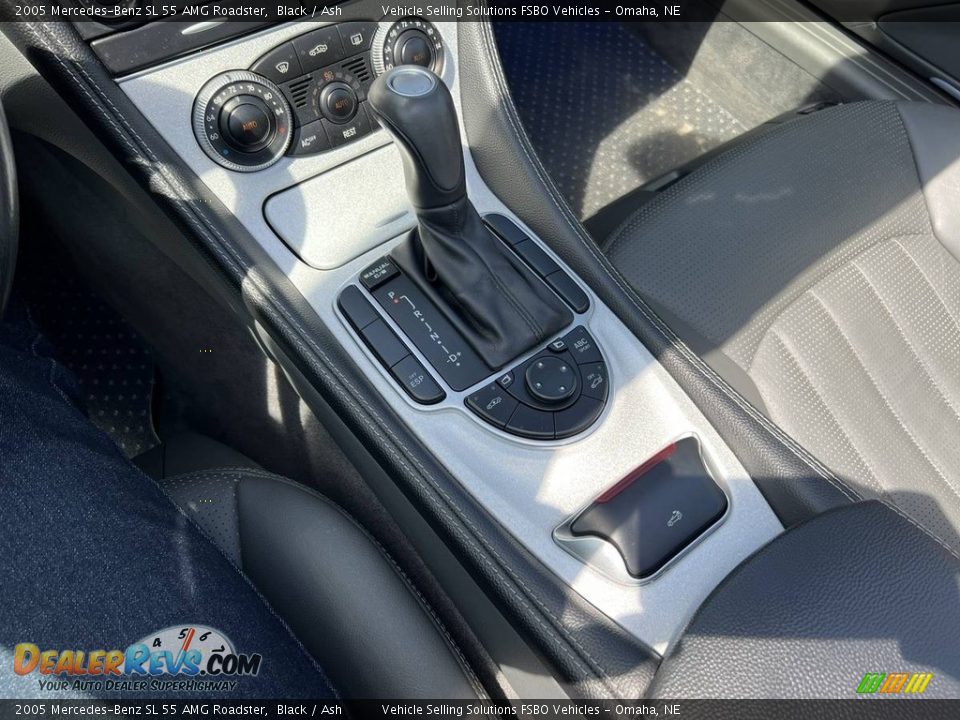 2005 Mercedes-Benz SL 55 AMG Roadster Shifter Photo #8