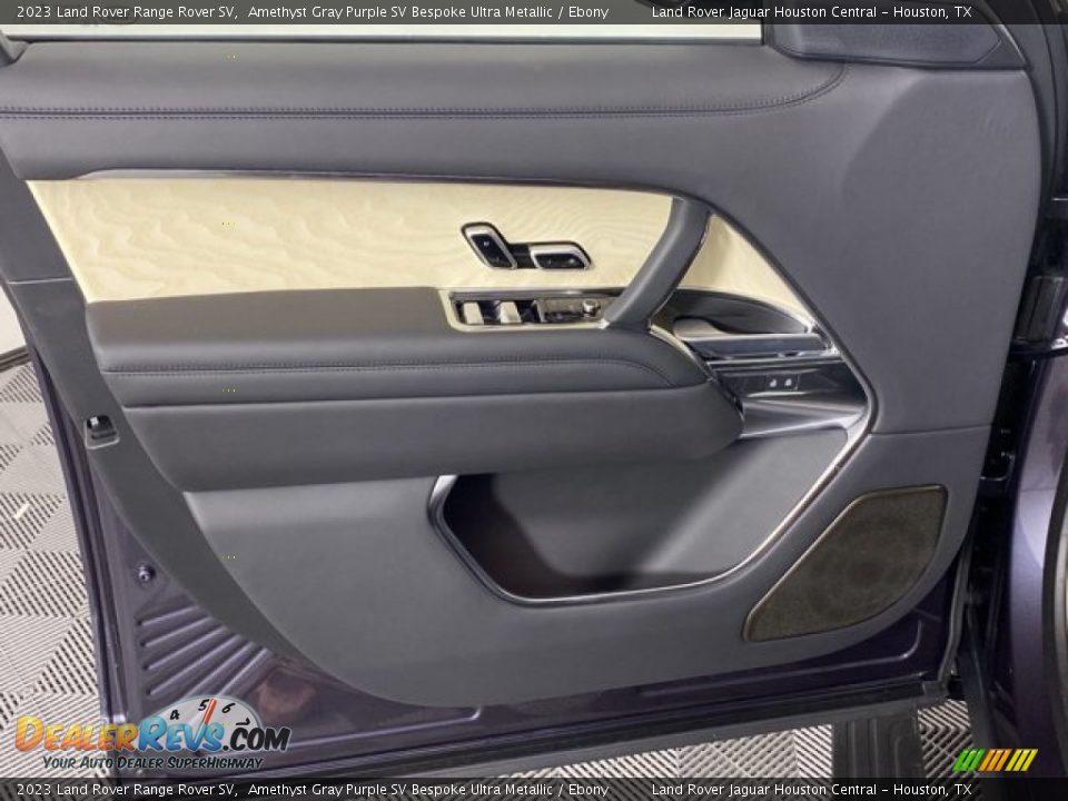 Door Panel of 2023 Land Rover Range Rover SV Photo #13