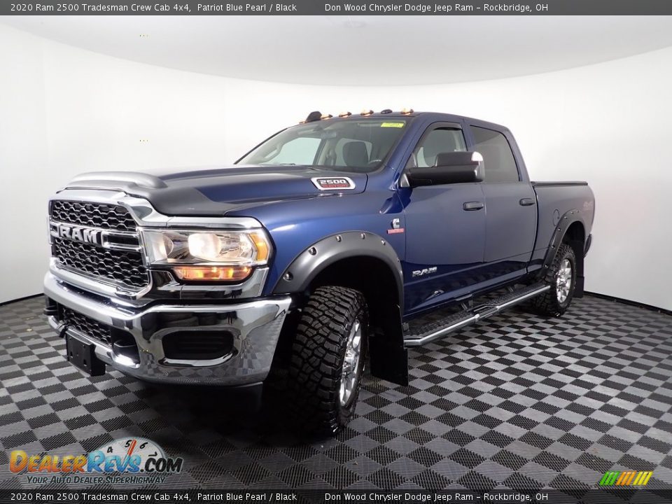 Front 3/4 View of 2020 Ram 2500 Tradesman Crew Cab 4x4 Photo #5
