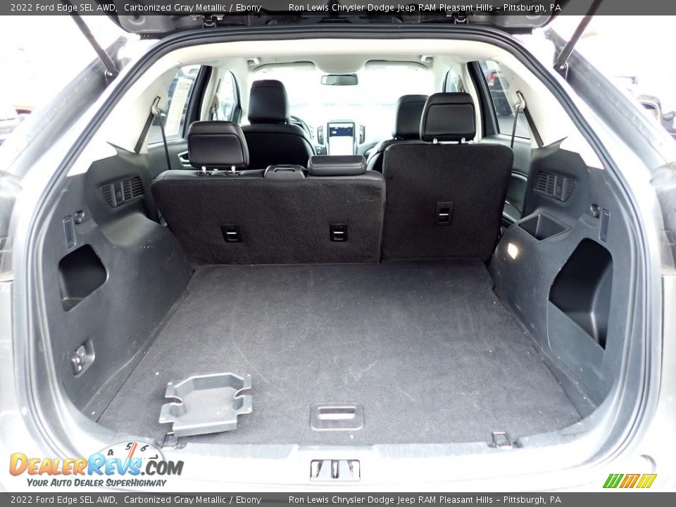 2022 Ford Edge SEL AWD Trunk Photo #5