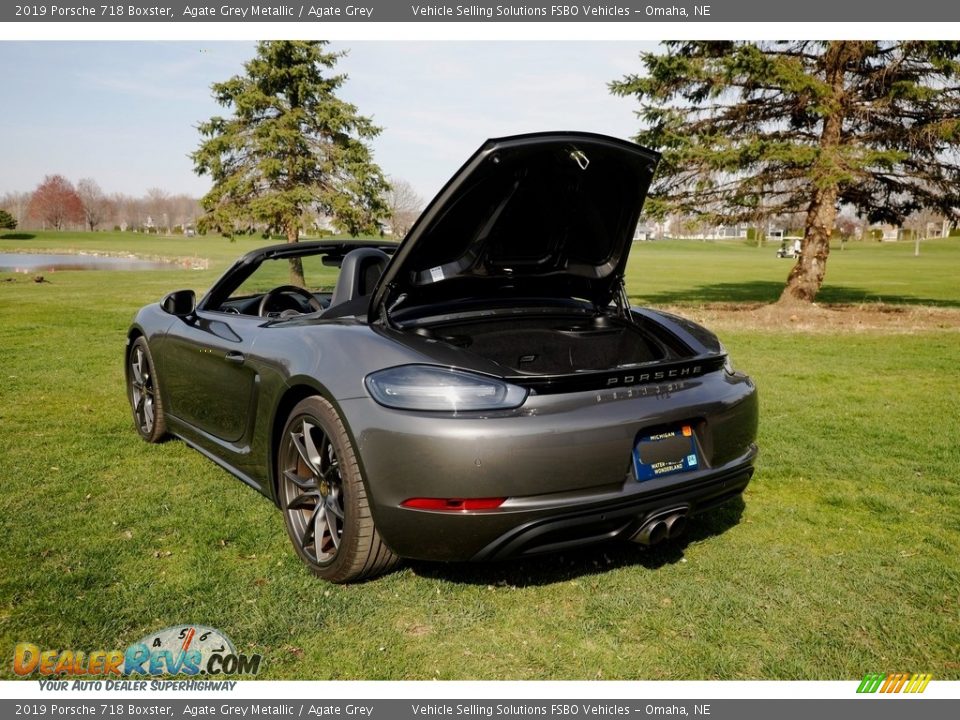 2019 Porsche 718 Boxster Agate Grey Metallic / Agate Grey Photo #28