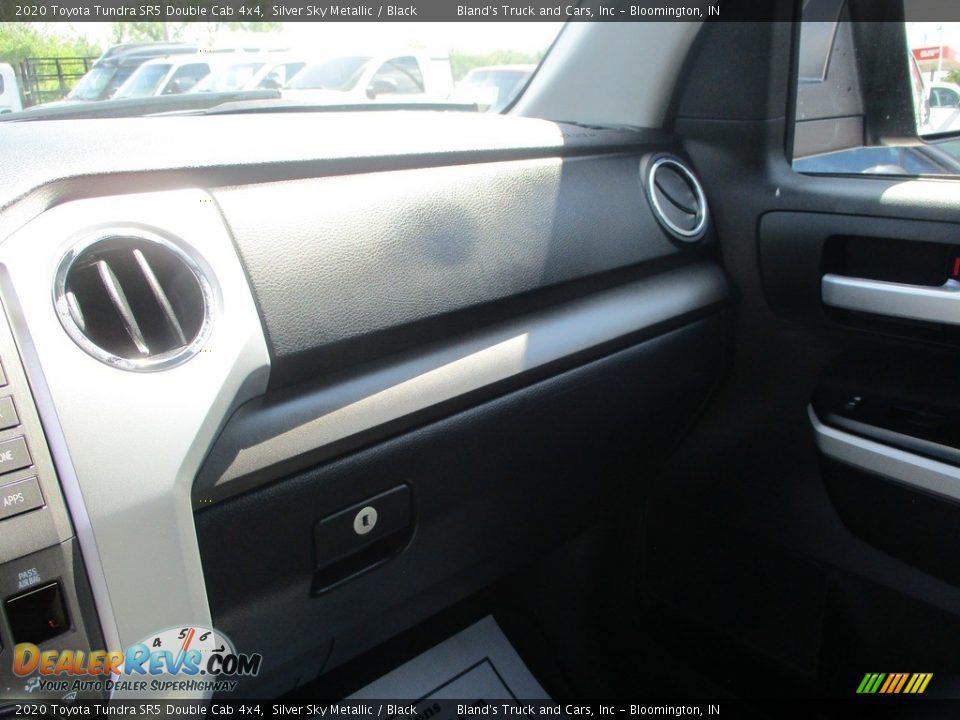 2020 Toyota Tundra SR5 Double Cab 4x4 Silver Sky Metallic / Black Photo #30
