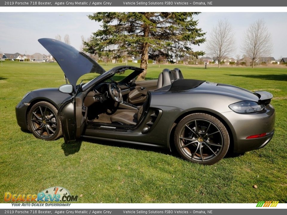 2019 Porsche 718 Boxster Agate Grey Metallic / Agate Grey Photo #35