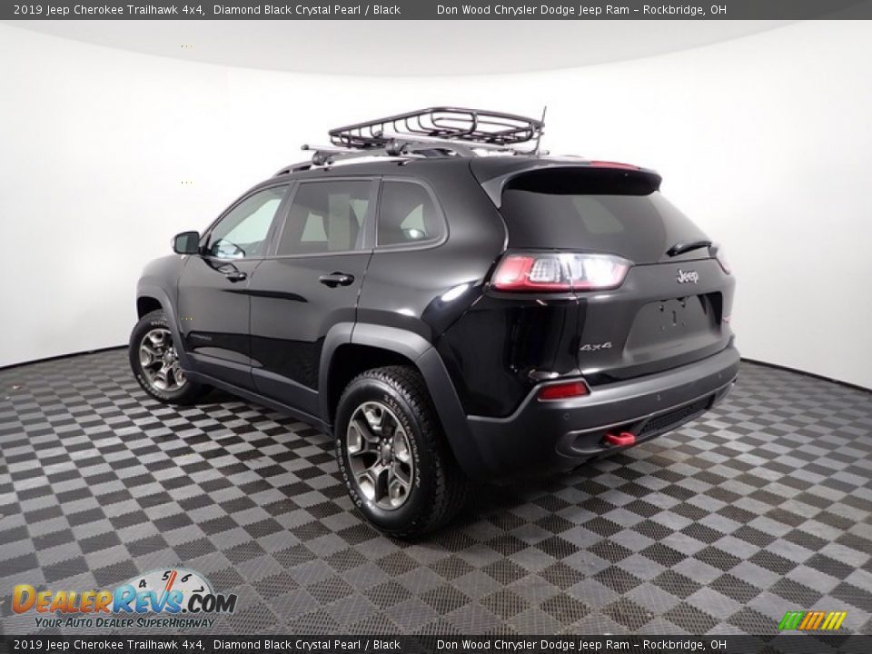 2019 Jeep Cherokee Trailhawk 4x4 Diamond Black Crystal Pearl / Black Photo #8