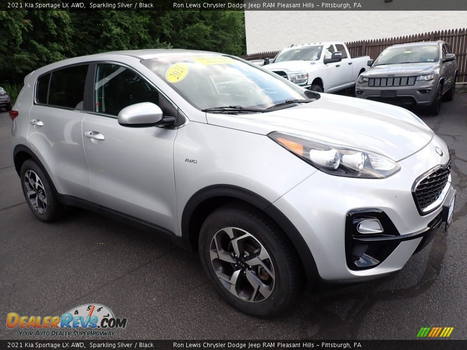 Front 3/4 View of 2021 Kia Sportage LX AWD Photo #8