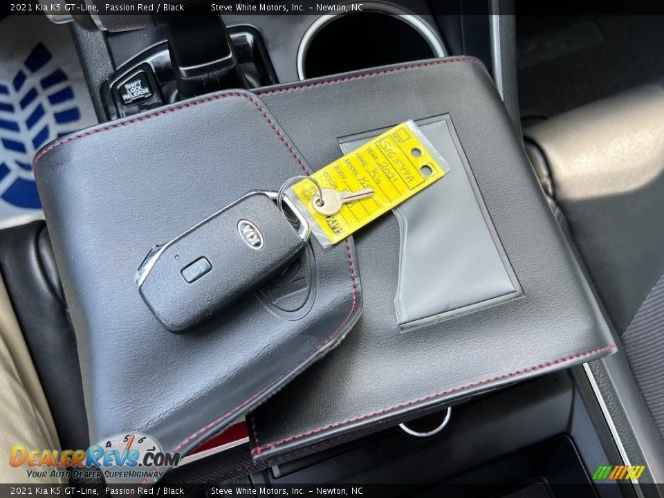 Keys of 2021 Kia K5 GT-Line Photo #26