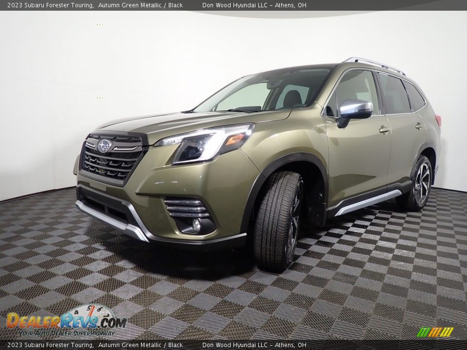 2023 Subaru Forester Touring Autumn Green Metallic / Black Photo #9