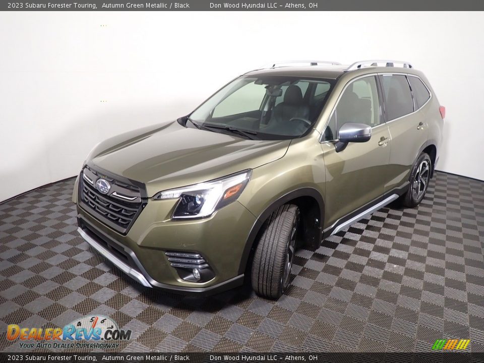 2023 Subaru Forester Touring Autumn Green Metallic / Black Photo #10