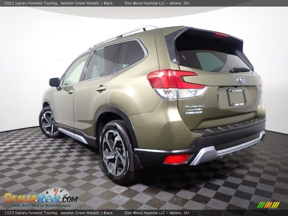2023 Subaru Forester Touring Autumn Green Metallic / Black Photo #11