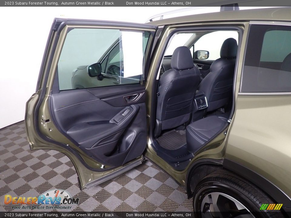 2023 Subaru Forester Touring Autumn Green Metallic / Black Photo #32