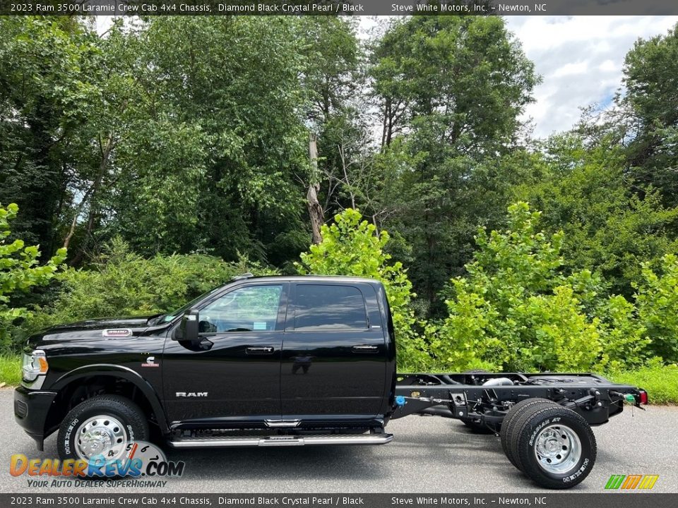 Diamond Black Crystal Pearl 2023 Ram 3500 Laramie Crew Cab 4x4 Chassis Photo #1