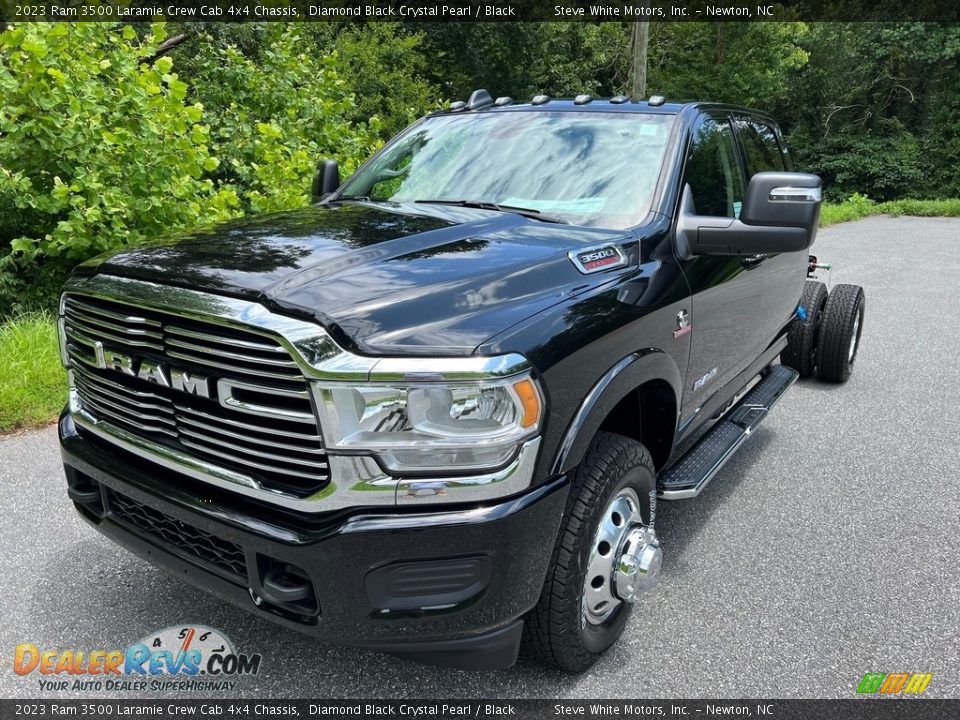 2023 Ram 3500 Laramie Crew Cab 4x4 Chassis Diamond Black Crystal Pearl / Black Photo #2