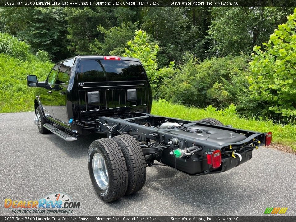 2023 Ram 3500 Laramie Crew Cab 4x4 Chassis Diamond Black Crystal Pearl / Black Photo #8