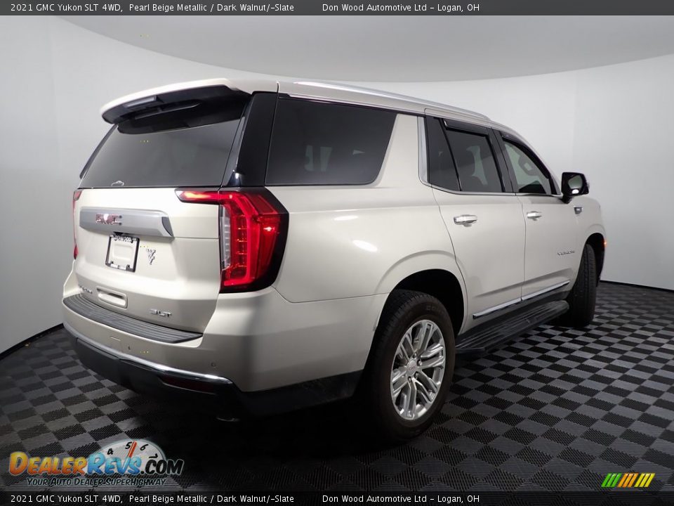 2021 GMC Yukon SLT 4WD Pearl Beige Metallic / Dark Walnut/­Slate Photo #11