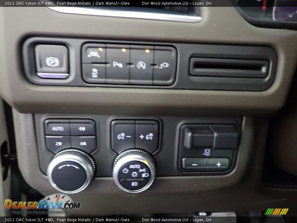 2021 GMC Yukon SLT 4WD Pearl Beige Metallic / Dark Walnut/­Slate Photo #16