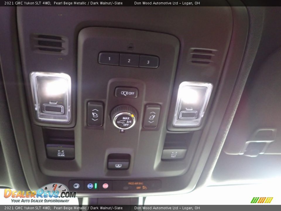 2021 GMC Yukon SLT 4WD Pearl Beige Metallic / Dark Walnut/­Slate Photo #22