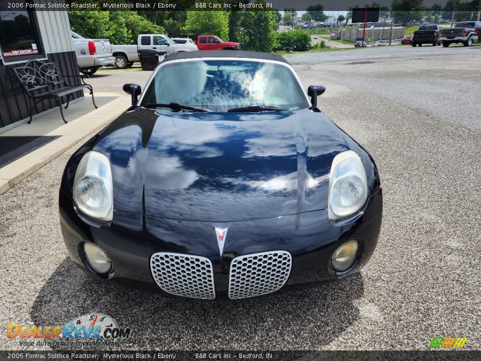 2006 Pontiac Solstice Roadster Mysterious Black / Ebony Photo #6