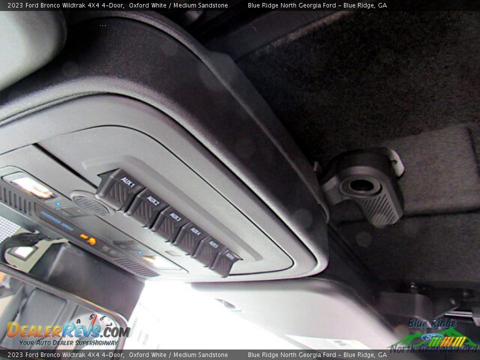 2023 Ford Bronco Wildtrak 4X4 4-Door Oxford White / Medium Sandstone Photo #22