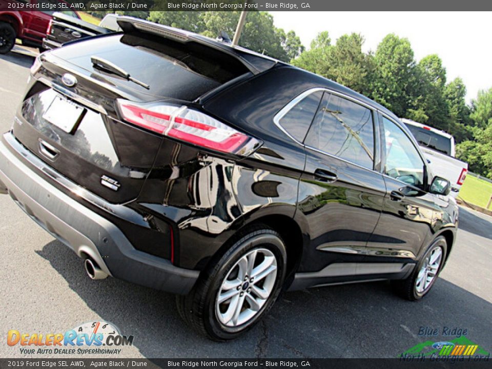 2019 Ford Edge SEL AWD Agate Black / Dune Photo #28