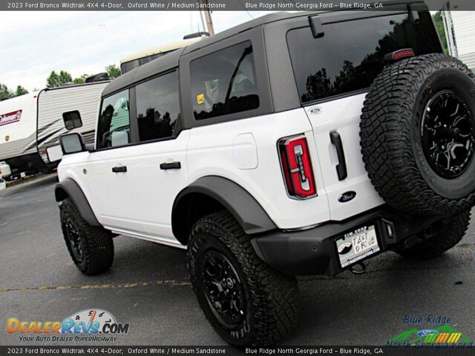 2023 Ford Bronco Wildtrak 4X4 4-Door Oxford White / Medium Sandstone Photo #29