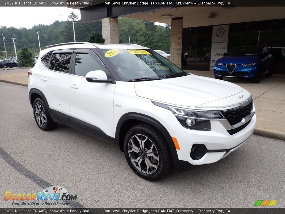 2022 Kia Seltos EX AWD Snow White Pearl / Black Photo #2