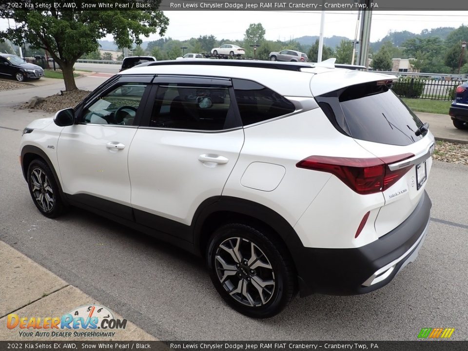 2022 Kia Seltos EX AWD Snow White Pearl / Black Photo #6