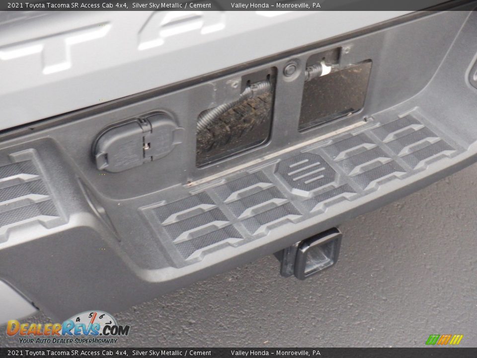 2021 Toyota Tacoma SR Access Cab 4x4 Silver Sky Metallic / Cement Photo #13
