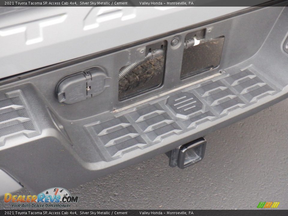 2021 Toyota Tacoma SR Access Cab 4x4 Silver Sky Metallic / Cement Photo #13