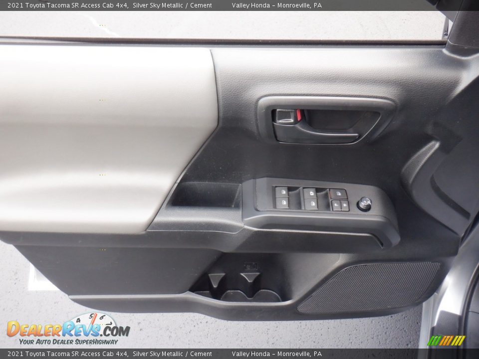 2021 Toyota Tacoma SR Access Cab 4x4 Silver Sky Metallic / Cement Photo #17