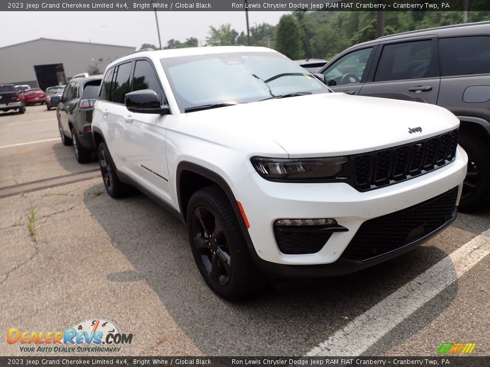 2023 Jeep Grand Cherokee Limited 4x4 Bright White / Global Black Photo #3