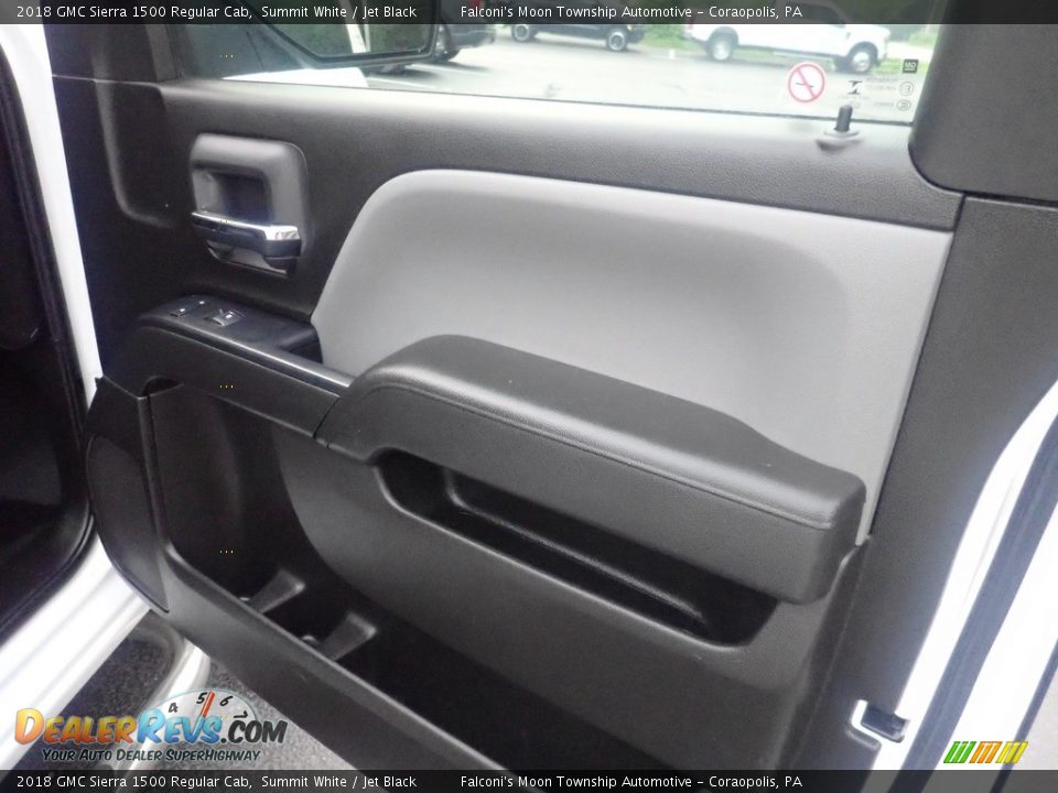 Door Panel of 2018 GMC Sierra 1500 Regular Cab Photo #15