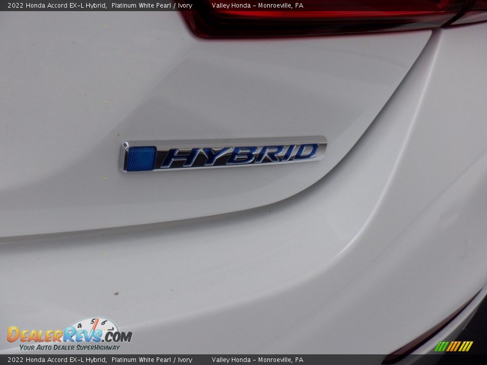 2022 Honda Accord EX-L Hybrid Platinum White Pearl / Ivory Photo #8