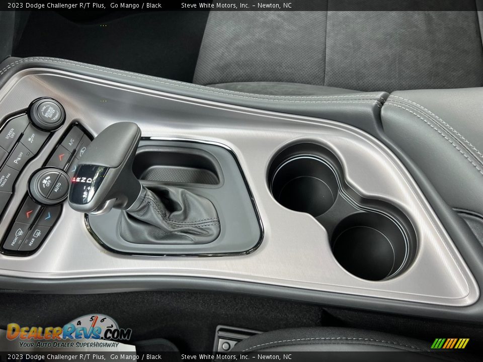 2023 Dodge Challenger R/T Plus Shifter Photo #23