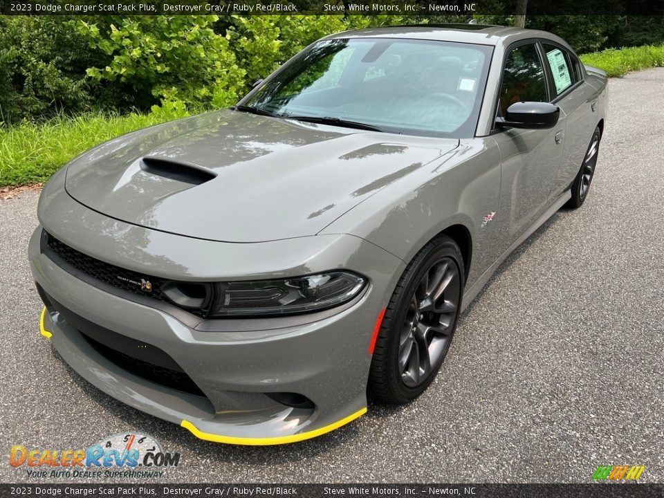 2023 Dodge Charger Scat Pack Plus Destroyer Gray / Ruby Red/Black Photo #2