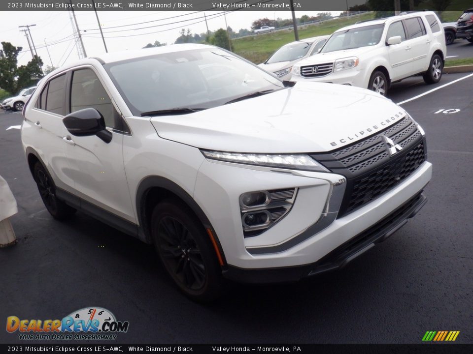 Front 3/4 View of 2023 Mitsubishi Eclipse Cross LE S-AWC Photo #4