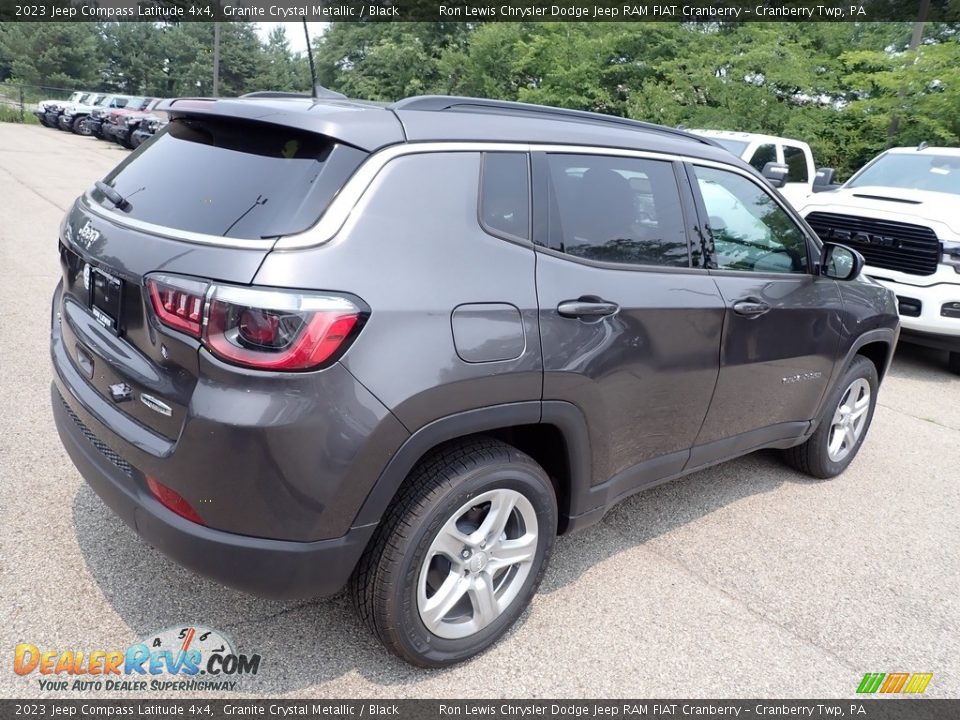 2023 Jeep Compass Latitude 4x4 Granite Crystal Metallic / Black Photo #5